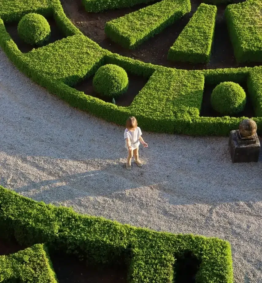 jardin a la francaise chateau de hautefort